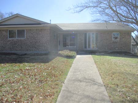 1501 Cardinal #A, Ennis, TX