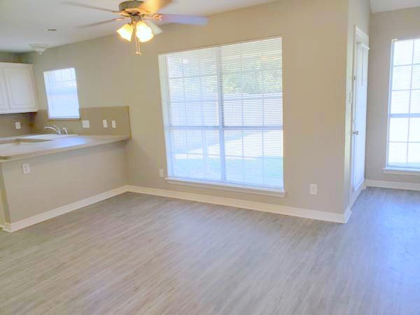 Dining area with breakfast bar