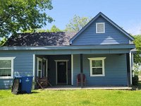 20230424 141857  801 NW Main St. Unit is on the right.